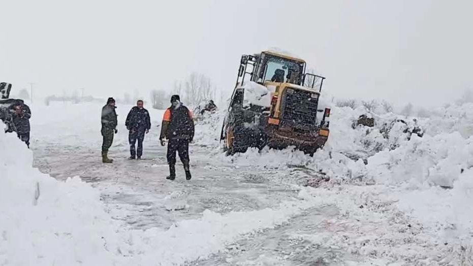 Haos u Bosanskom Petrovcu: U toku akcija spašavanja trudnice i žene koja diše uz pomoć aparata